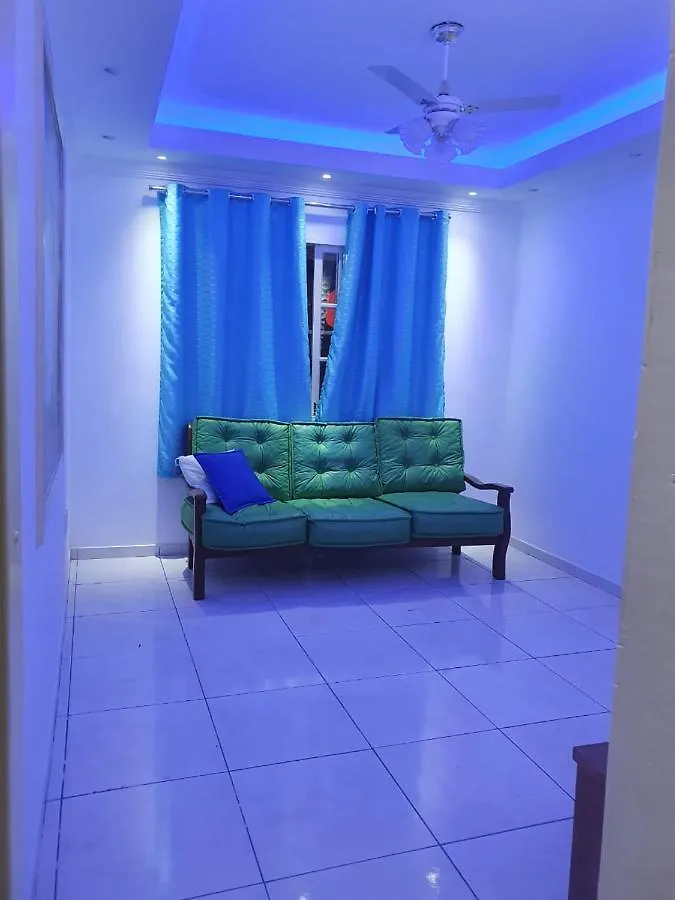 Casa Amarela - Linda casa familiar com piscina na Reserva do Peró em Cabo Frio Vila Brasil