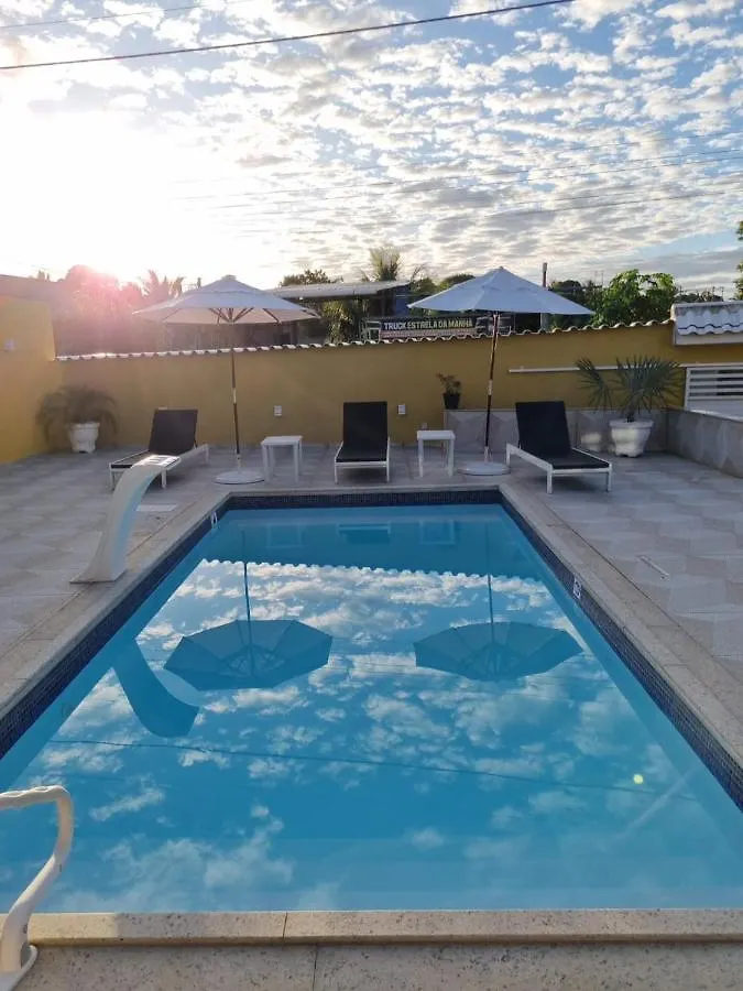 Casa de Férias Casa Amarela - Linda casa familiar com piscina na Reserva do Peró em Cabo Frio Vila Brasil